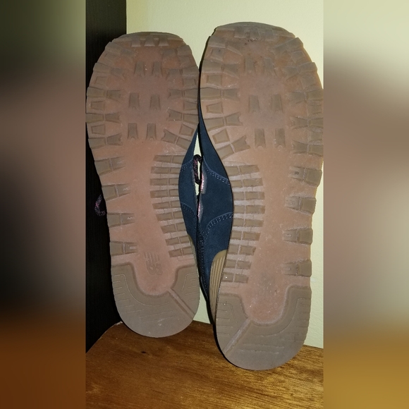 New Balance 574 - Picture 3 of 4